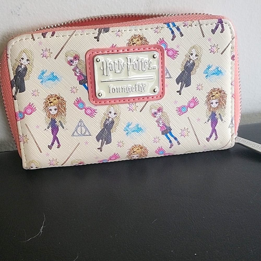 Loungefly luna love good wallet
